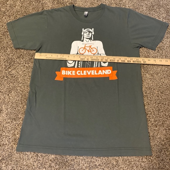 🚲 Size M Bike Cleveland Teeshirt 🚲 - Picture 5 of 6